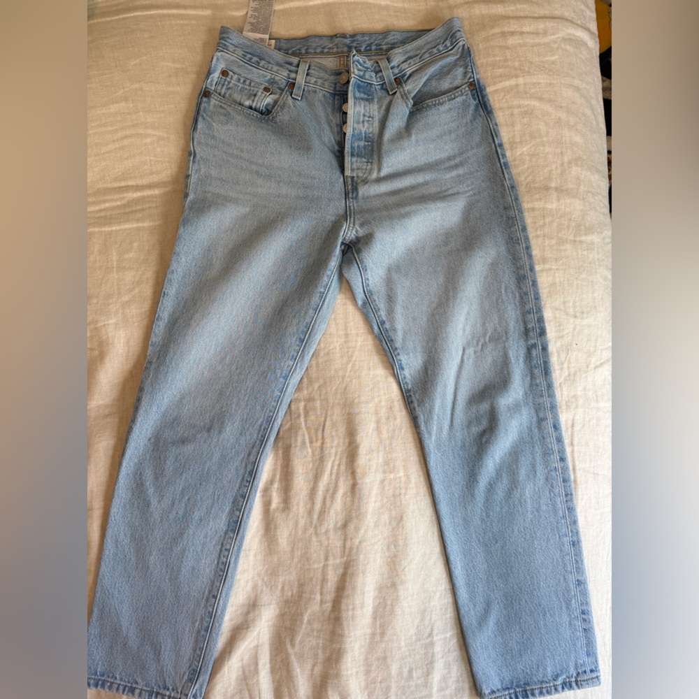Levi's Light Blue 501 original cropped Jeans